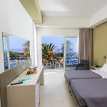 Cathrin 4* فاليراكي