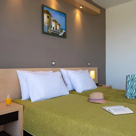 Cathrin Resort 4*