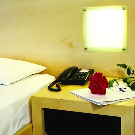 Cathrin 4* פליראקי