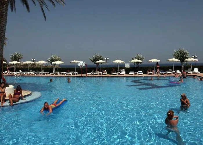 Semesteranläggning (resort) Cathrin Faliraki